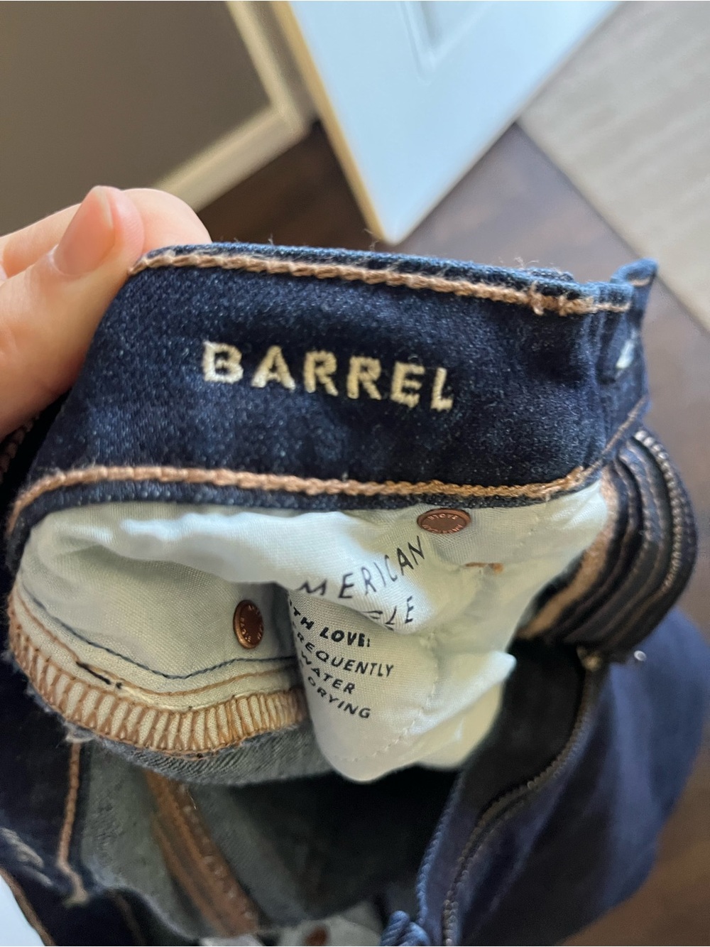 American Eagle Barrel Jean - Picture 3 of 4